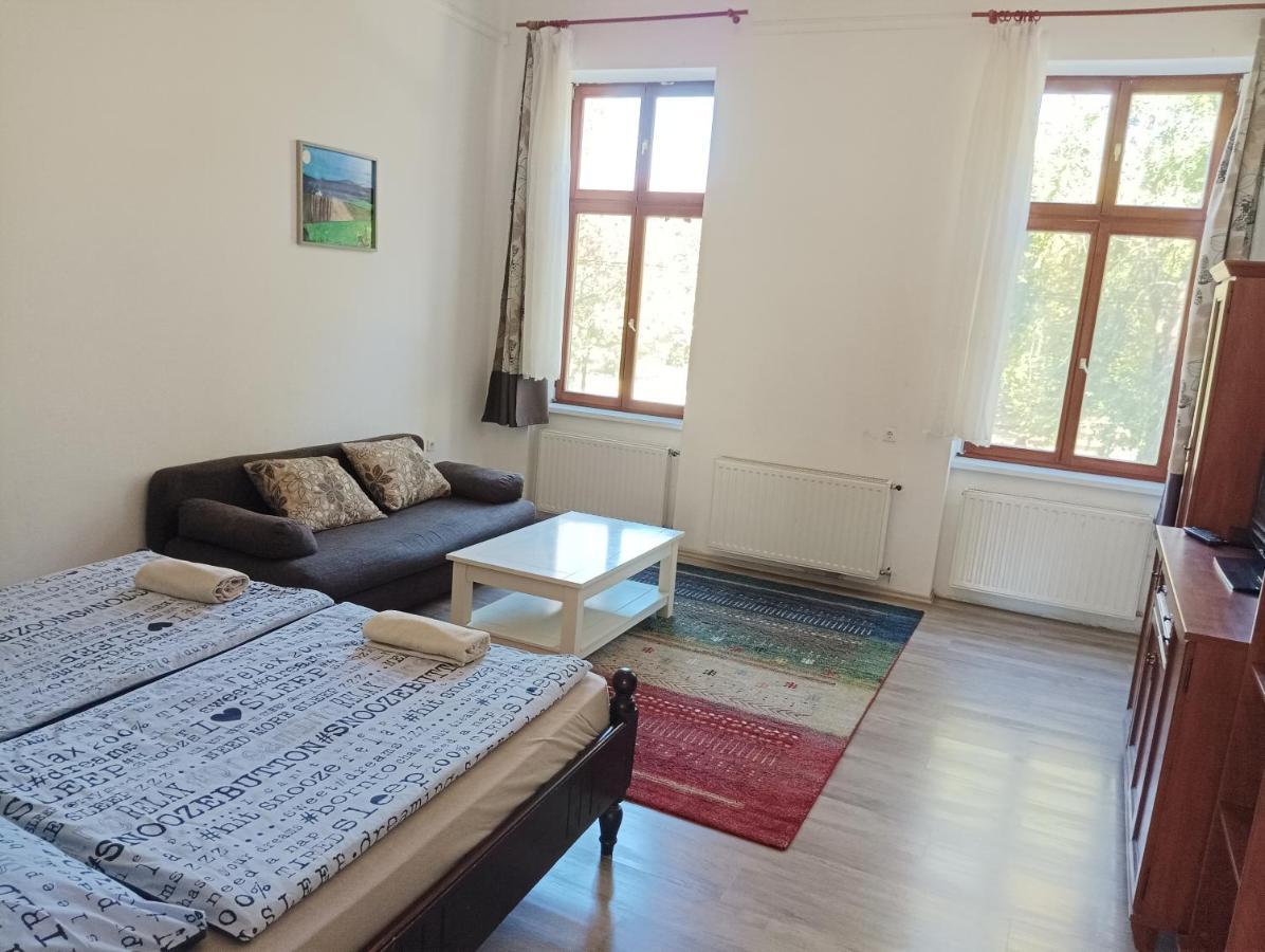 Sarahome1 Szeged Kültér fotó